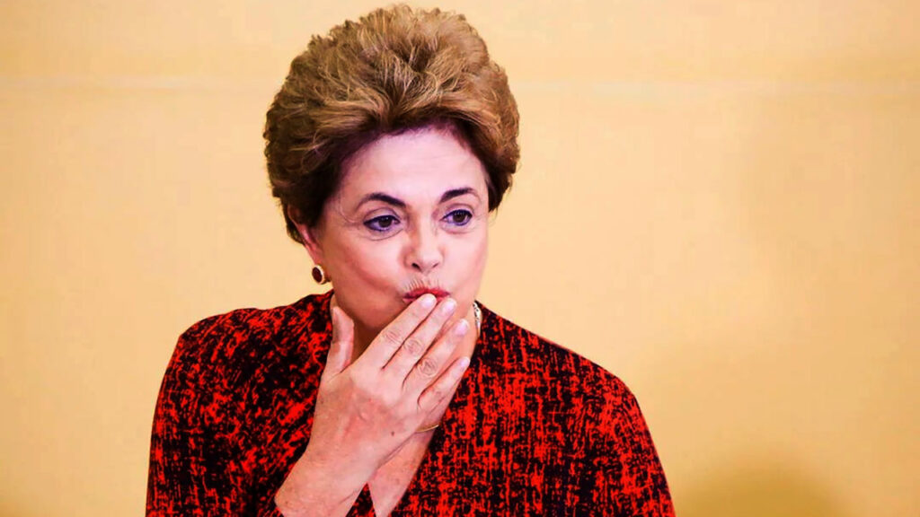 Qua-qua-ra-qua-quá quem riu, qua-qua-ra-qua-quá, fui eu ou e Dilma foi à praia.