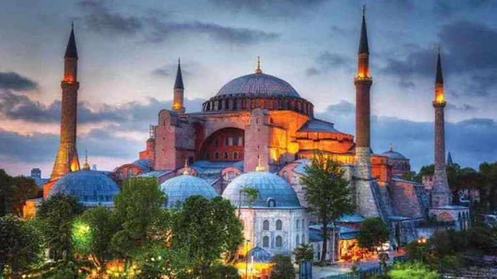 Hágia Sophia: Basílica, Museu ou Mesquita?